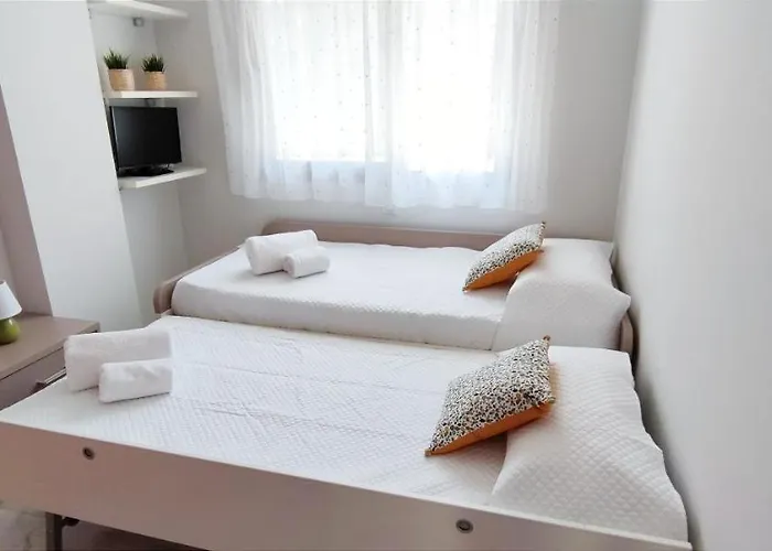 Apartment Zephyrus By Costa